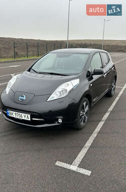 Хетчбек Nissan Leaf 2016 в Рівному
