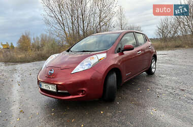 Хэтчбек Nissan Leaf 2013 в Пирятине