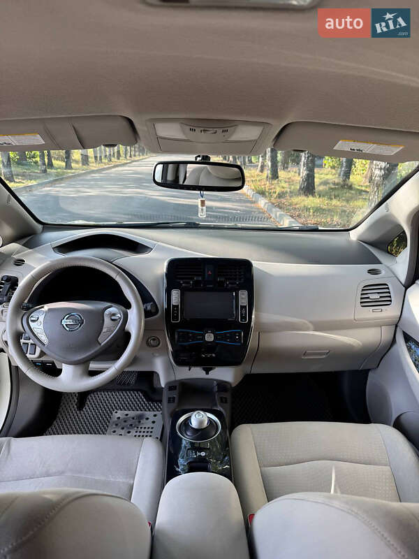 Хэтчбек Nissan Leaf 2012 в Черновцах фото 7 Хэтчбек Nissan Leaf 2012 в Черновцах