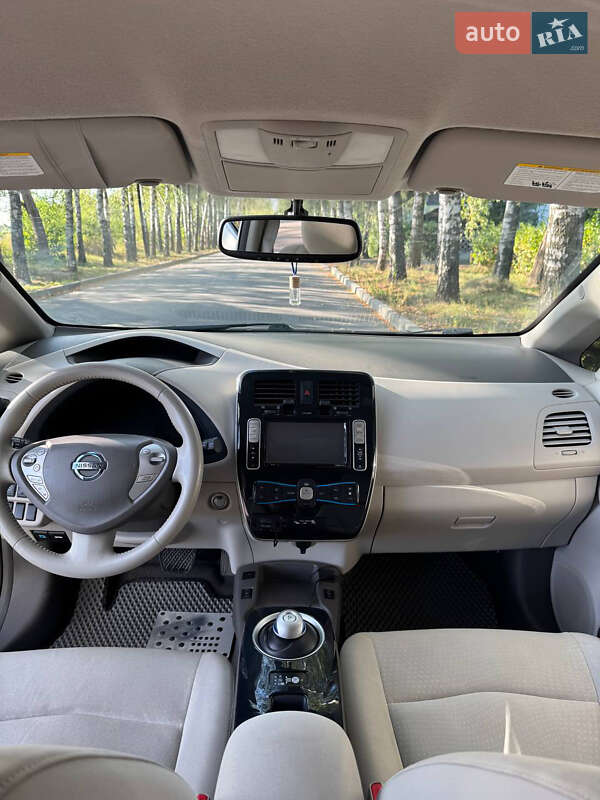 Хэтчбек Nissan Leaf 2012 в Черновцах фото 14 Хэтчбек Nissan Leaf 2012 в Черновцах