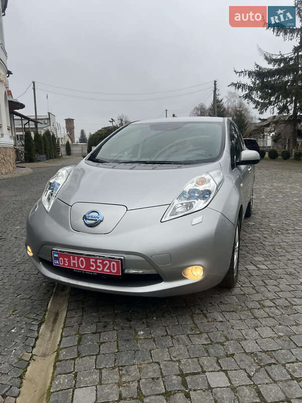 Хэтчбек Nissan Leaf 2016 в Золочеве