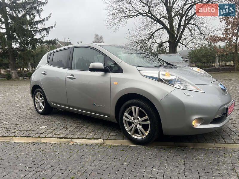 Хэтчбек Nissan Leaf 2016 в Золочеве