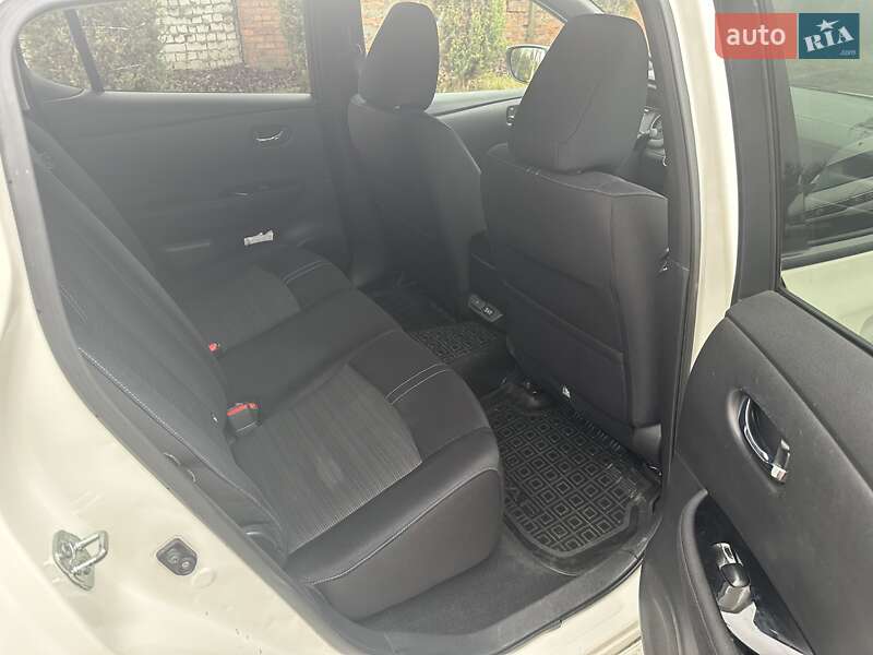 Хэтчбек Nissan Leaf 2020 в Житомире