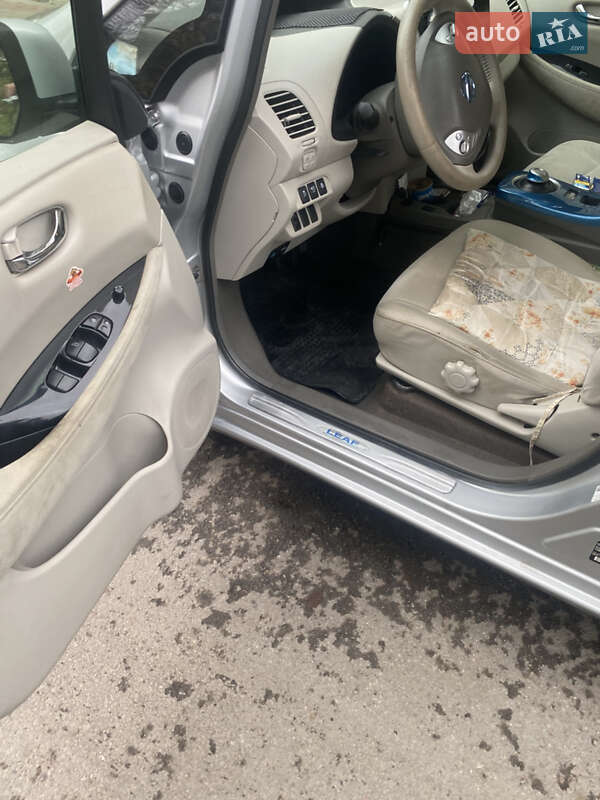 Хэтчбек Nissan Leaf 2012 в Тернополе фото 7 Хэтчбек Nissan Leaf 2012 в Тернополе