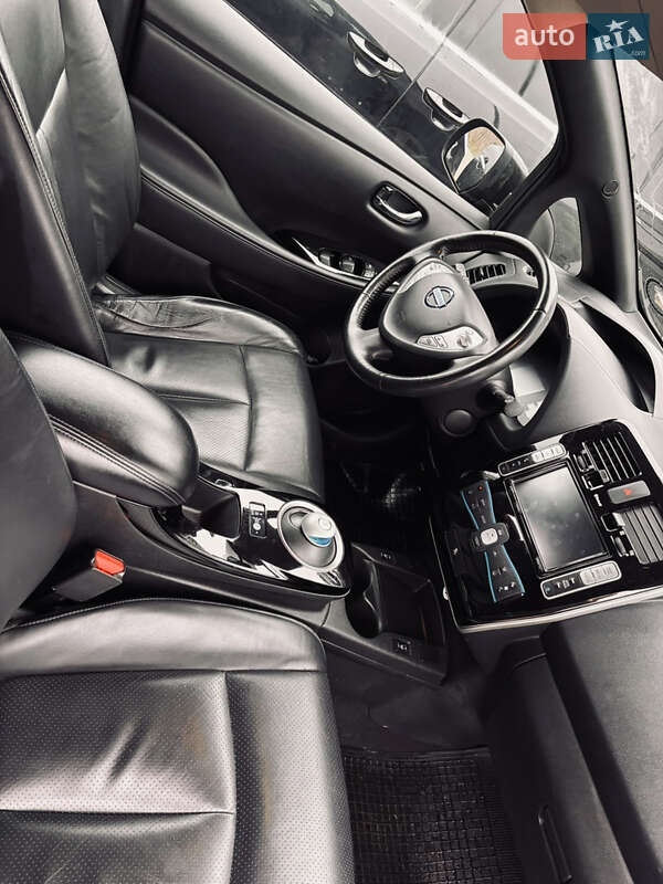 Хэтчбек Nissan Leaf 2017 в Луцке фото 6 Хэтчбек Nissan Leaf 2017 в Луцке