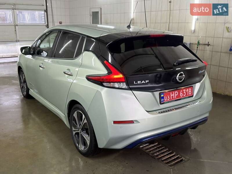 Хетчбек Nissan Leaf 2018 в Кременчуці