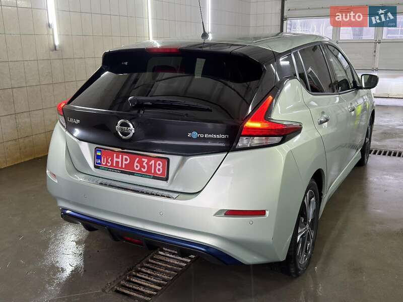 Хетчбек Nissan Leaf 2018 в Кременчуці