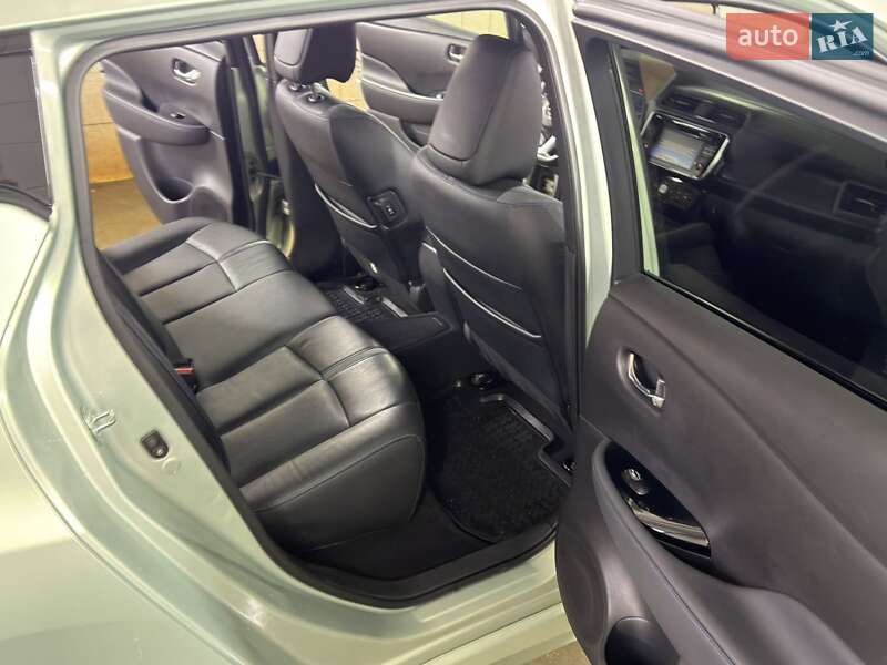 Хетчбек Nissan Leaf 2018 в Кременчуці