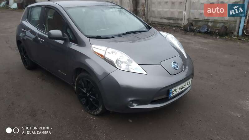 Хетчбек Nissan Leaf 2017 в Рівному