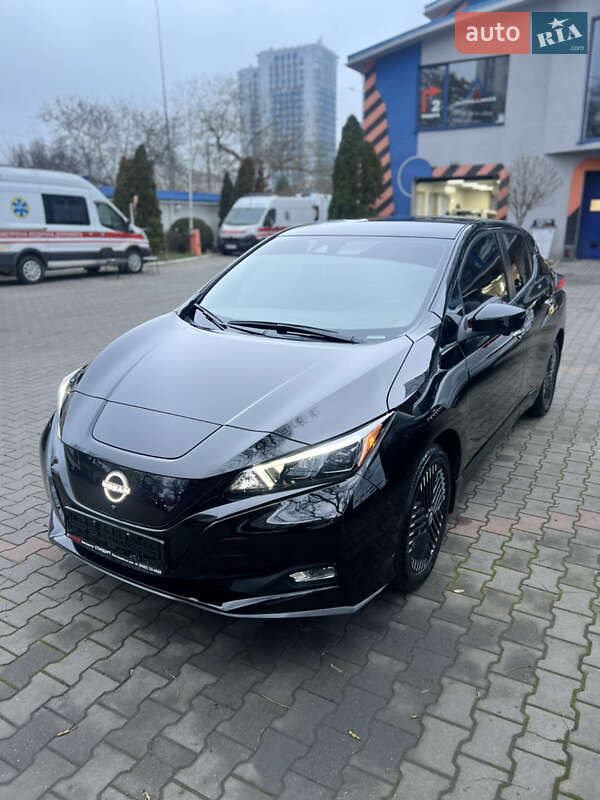 Хетчбек Nissan Leaf 2024 в Одесі фото 8 Хетчбек Nissan Leaf 2024 в Одесі