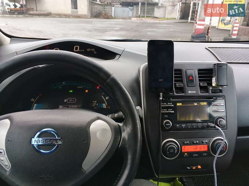 Хэтчбек Nissan Leaf 2014 в Кременчуге фото 6 Хэтчбек Nissan Leaf 2014 в Кременчуге