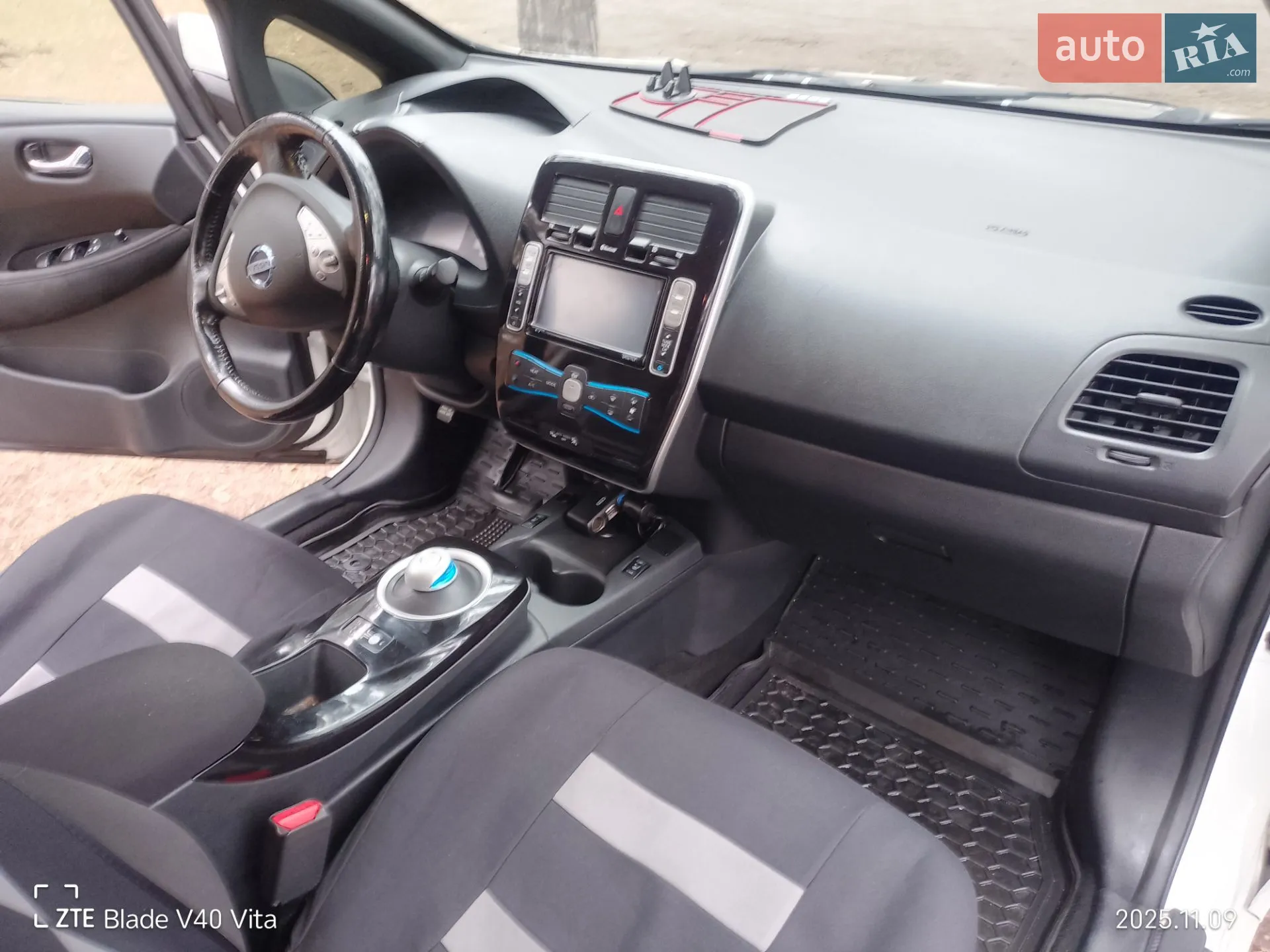 2013 Nissan Leaf - мініатюра 21