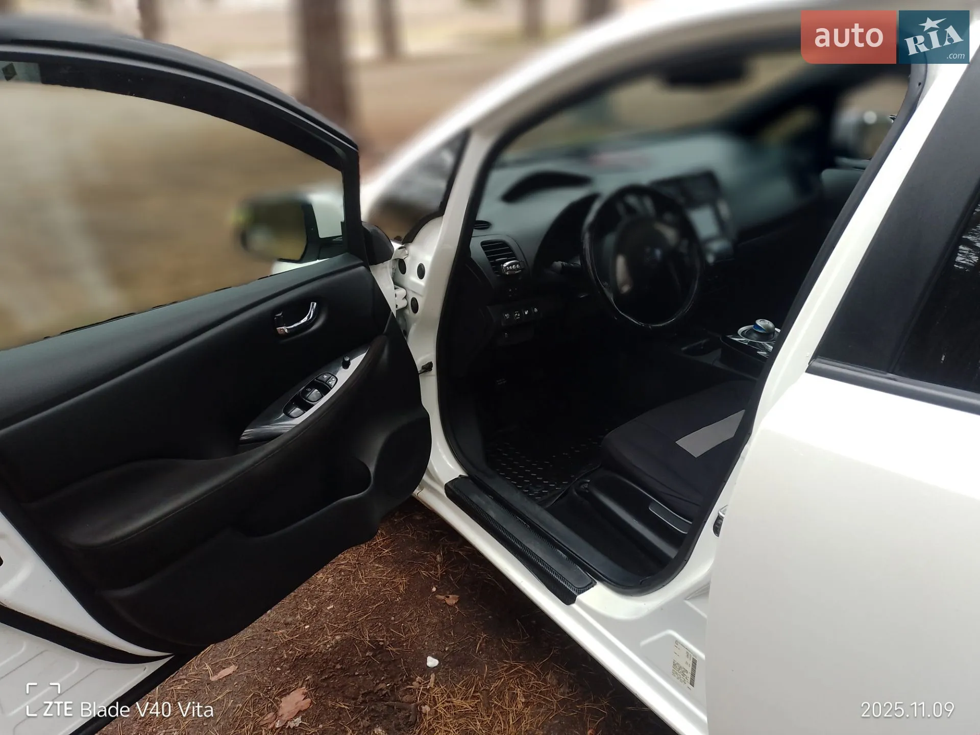 2013 Nissan Leaf - мініатюра 28
