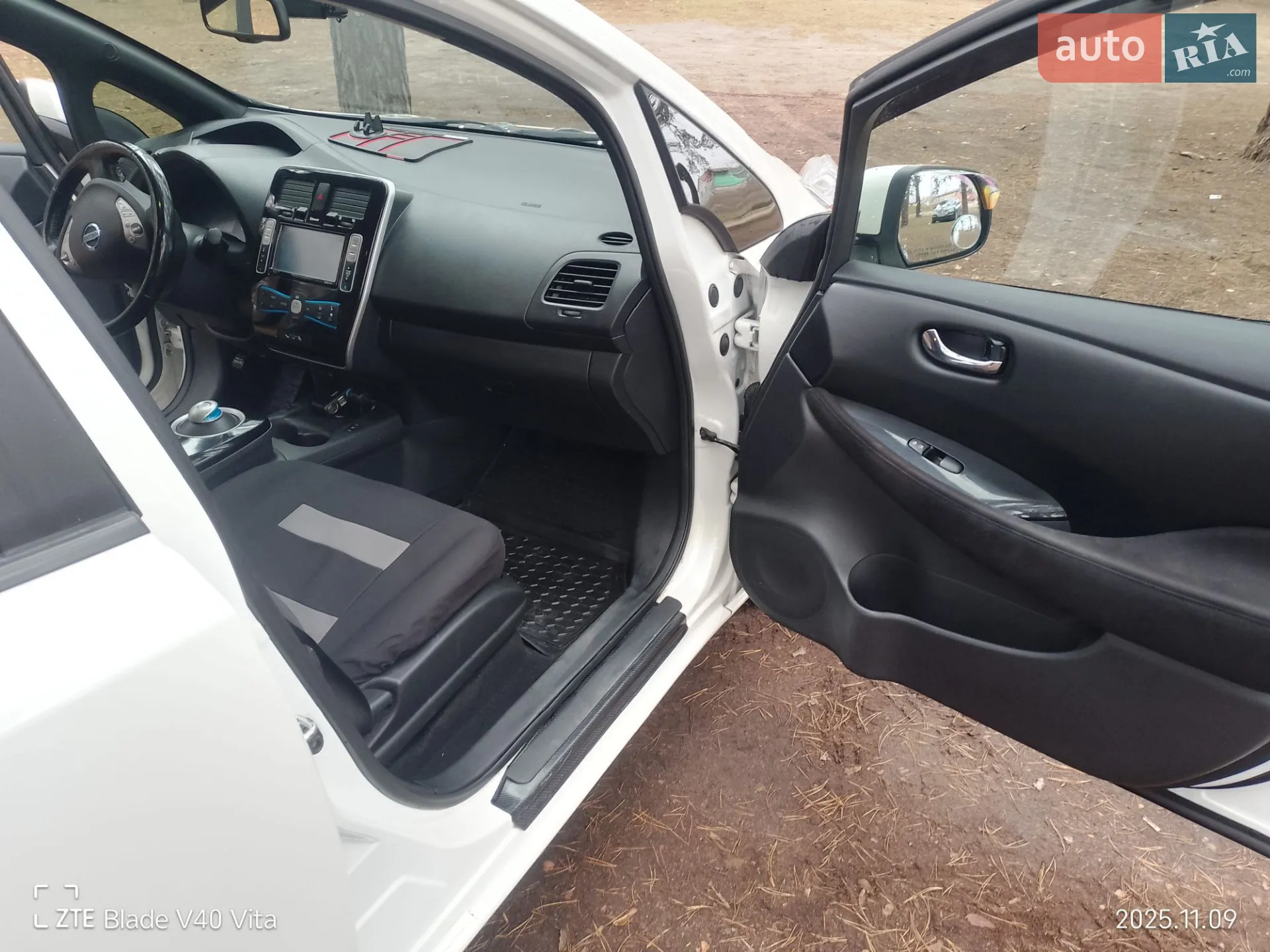 2013 Nissan Leaf - мініатюра 24