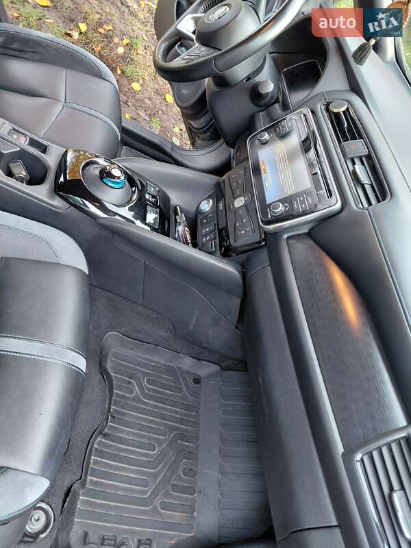 Хэтчбек Nissan Leaf 2018 в Харькове