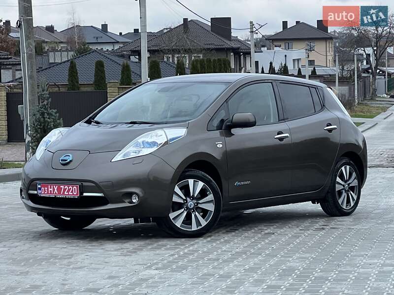 Хэтчбек Nissan Leaf 2017 в Ровно