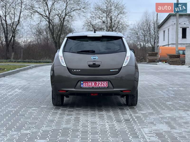 Хэтчбек Nissan Leaf 2017 в Ровно