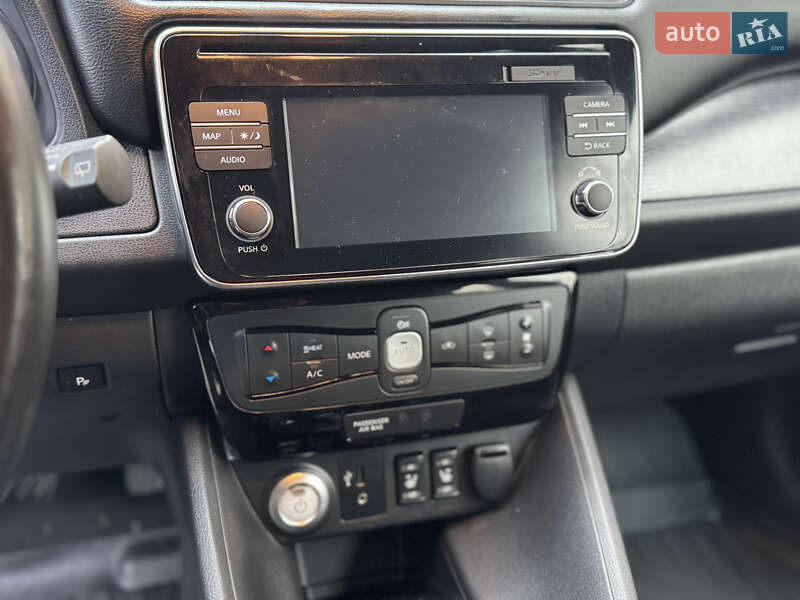 Хэтчбек Nissan Leaf 2018 в Луцке