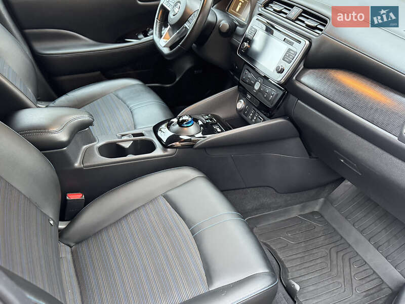 Хэтчбек Nissan Leaf 2018 в Луцке