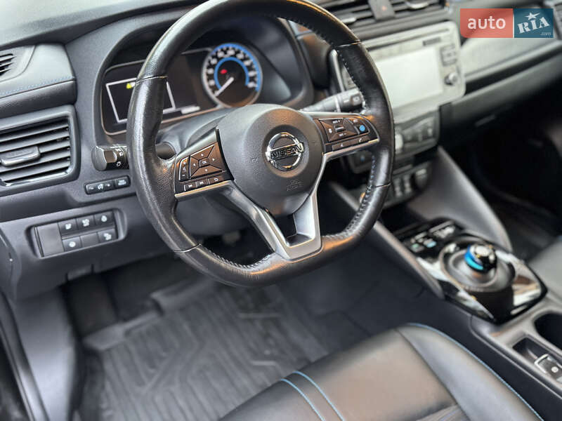 Хэтчбек Nissan Leaf 2018 в Луцке