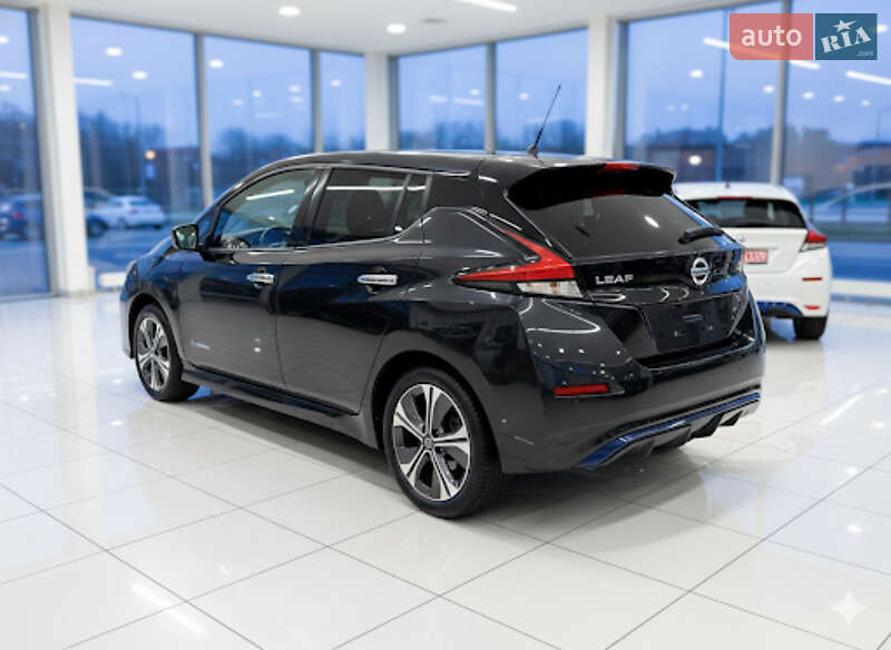 Хэтчбек Nissan Leaf 2018 в Луцке