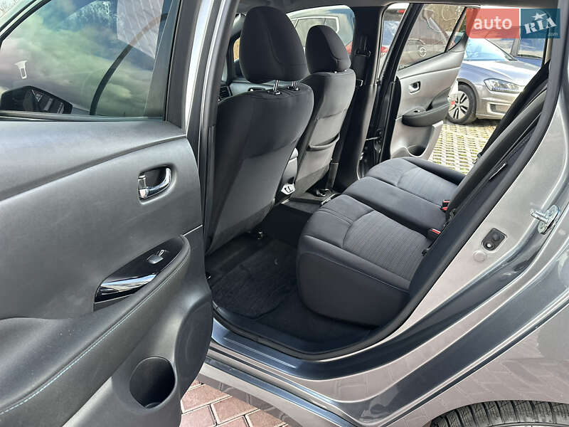 Хетчбек Nissan Leaf 2023 в Рівному