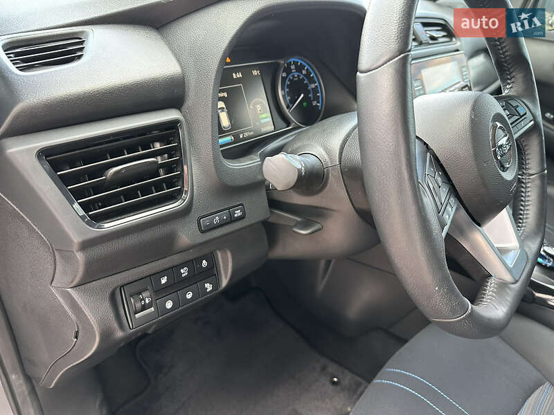 Хетчбек Nissan Leaf 2023 в Рівному