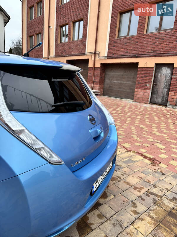 Хэтчбек Nissan Leaf 2018 в Черновцах