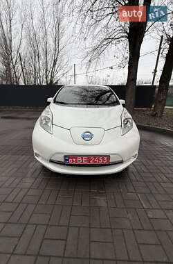 Хэтчбек Nissan Leaf 2016 в Днепре