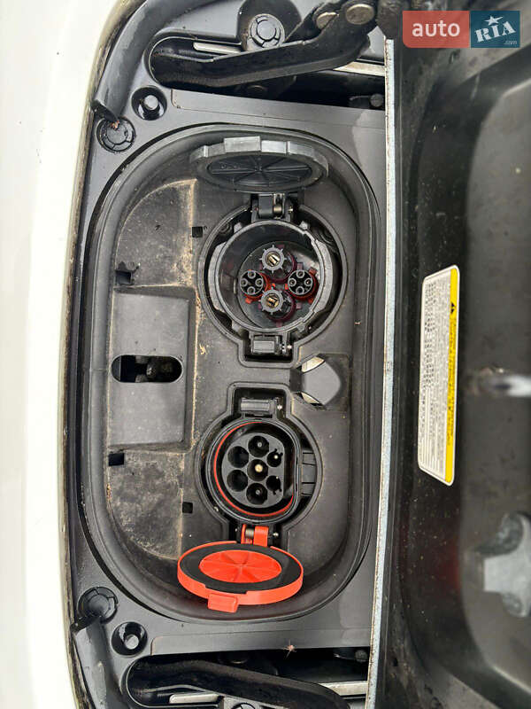 Хэтчбек Nissan Leaf 2018 в Ровно фото 14 Хэтчбек Nissan Leaf 2018 в Ровно