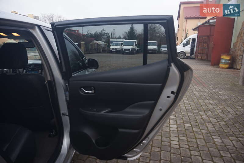 Хетчбек Nissan Leaf 2011 в Самборі фото 42 Хетчбек Nissan Leaf 2011 в Самборі