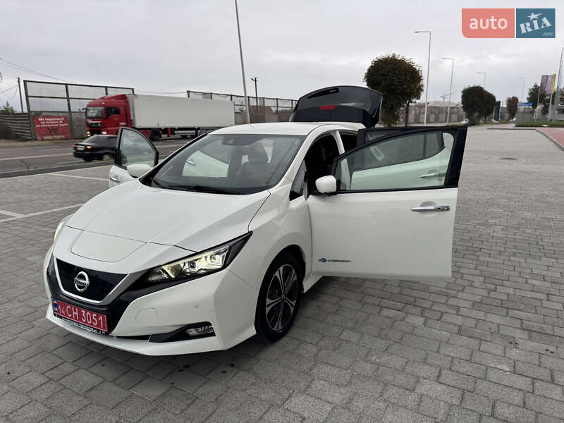 Хетчбек Nissan Leaf 2019 в Івано-Франківську