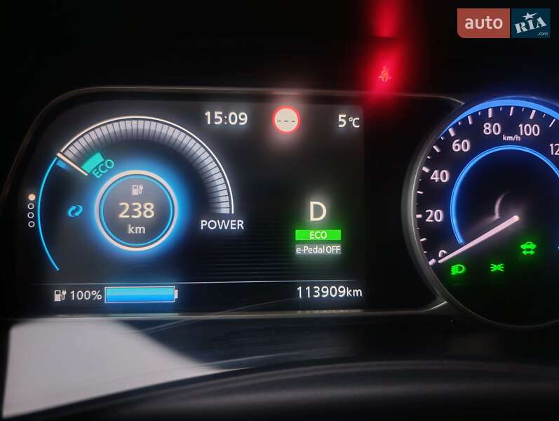 Хэтчбек Nissan Leaf 2018 в Кременчуге