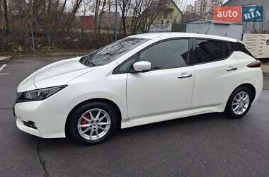 Хетчбек Nissan Leaf 2017 в Кам'янець-Подільському