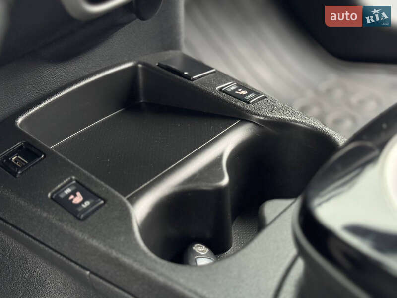 Хэтчбек Nissan Leaf 2015 в Львове фото 38 Хэтчбек Nissan Leaf 2015 в Львове