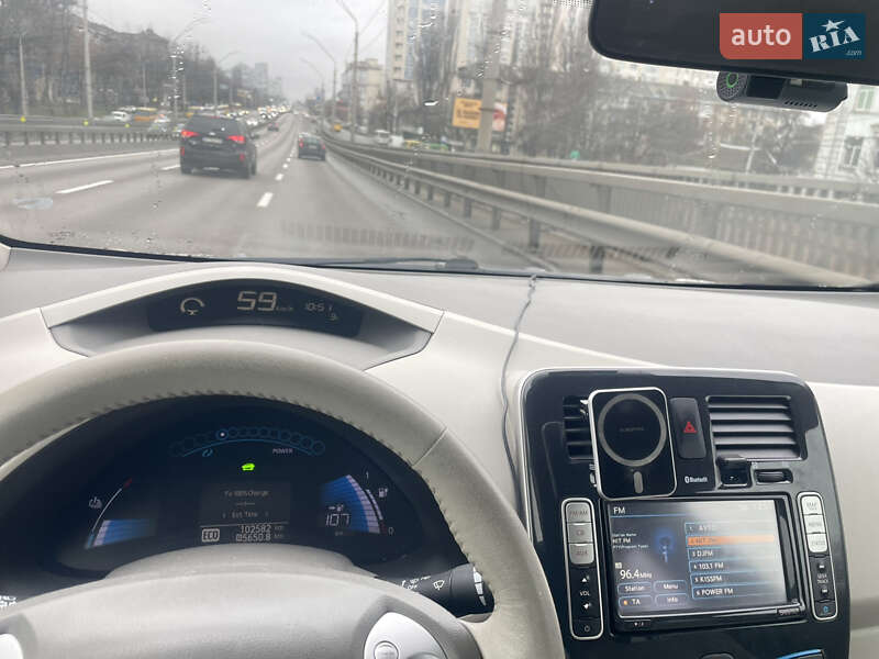 Хетчбек Nissan Leaf 2012 в Києві фото 15 Хетчбек Nissan Leaf 2012 в Києві