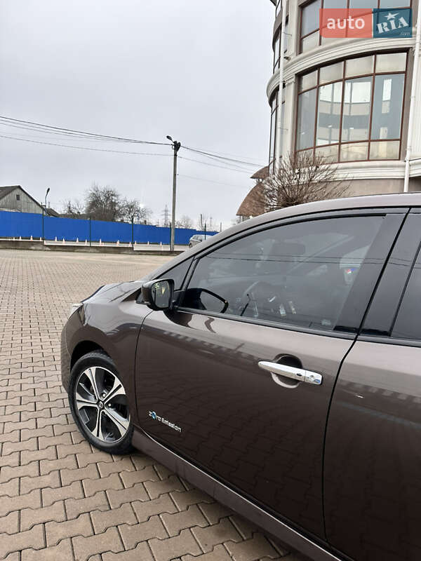 Хэтчбек Nissan Leaf 2018 в Черновцах фото 12 Хэтчбек Nissan Leaf 2018 в Черновцах
