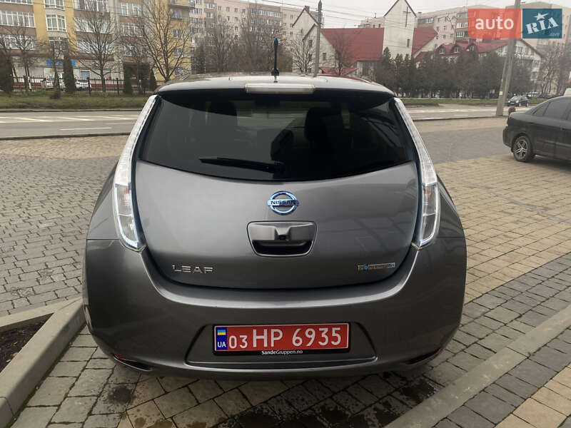 Хэтчбек Nissan Leaf 2014 в Ивано-Франковске