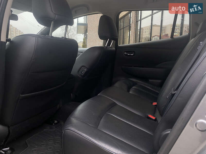 Хэтчбек Nissan Leaf 2014 в Ивано-Франковске