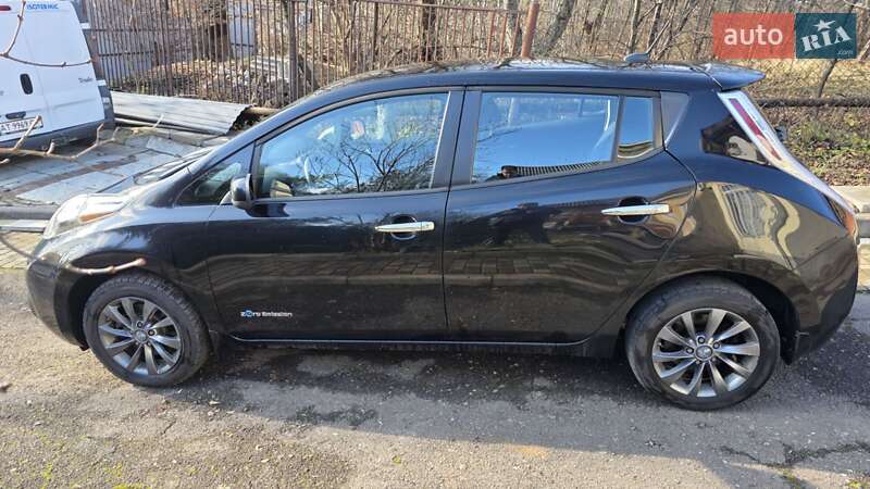 Хетчбек Nissan Leaf 2014 в Калуші