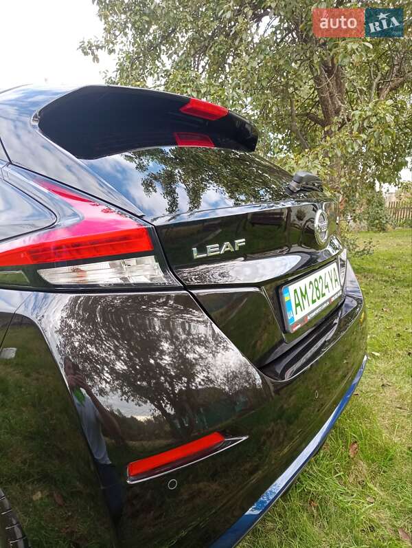 Хэтчбек Nissan Leaf 2021 в Олевске