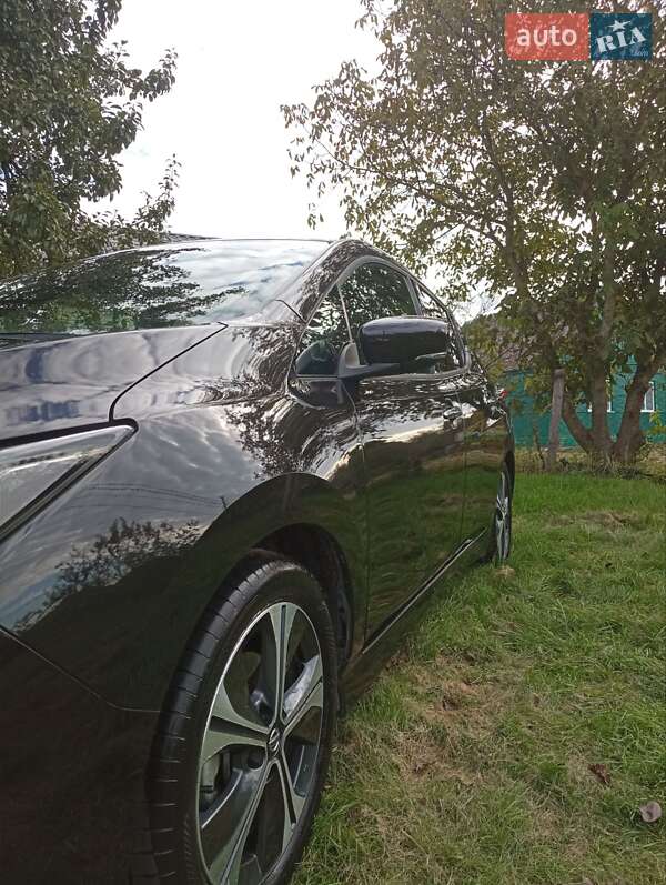 Хэтчбек Nissan Leaf 2021 в Олевске