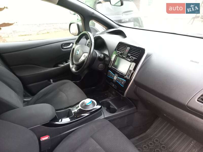 Хэтчбек Nissan Leaf 2017 в Шептицькому