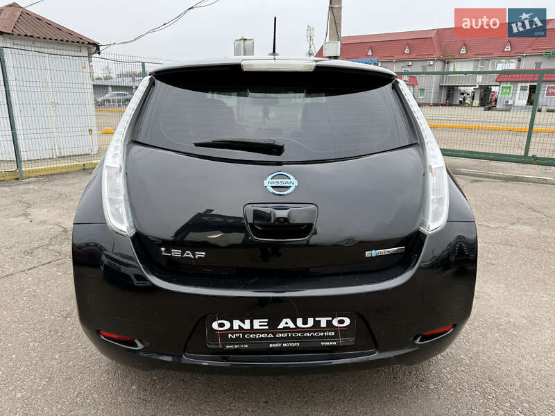 Хетчбек Nissan Leaf 2015 в Києві