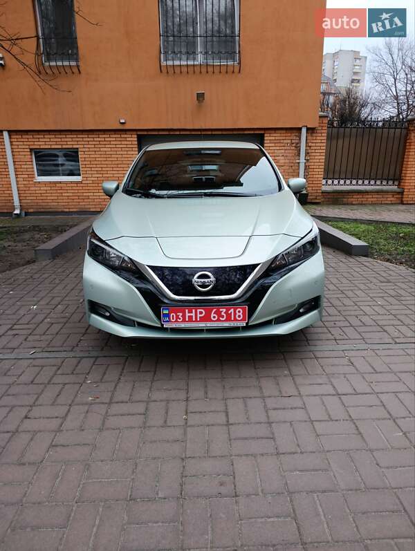 Хетчбек Nissan Leaf 2018 в Кременчуці фото 17 Хетчбек Nissan Leaf 2018 в Кременчуці