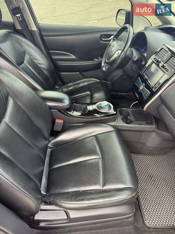 Хэтчбек Nissan Leaf 2017 в Коломые