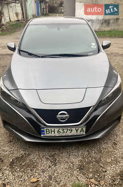 Хетчбек Nissan Leaf 2018 в Одесі