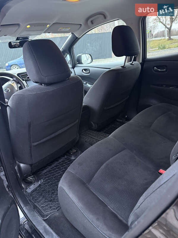 Хэтчбек Nissan Leaf 2014 в Звягеле