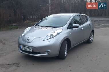 Хэтчбек Nissan Leaf 2015 в Луцке