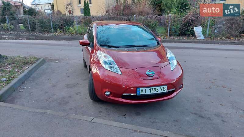 Хэтчбек Nissan Leaf 2015 в Фастове